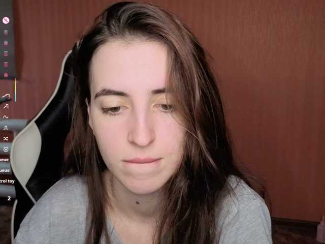 Valeritiio live cam preview