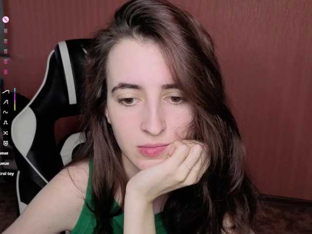 Valeritiio live cam preview