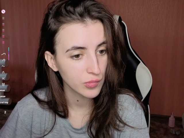 Valeritiio live cam preview