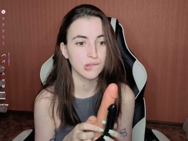 Valeritiiio live cam on BongaCams