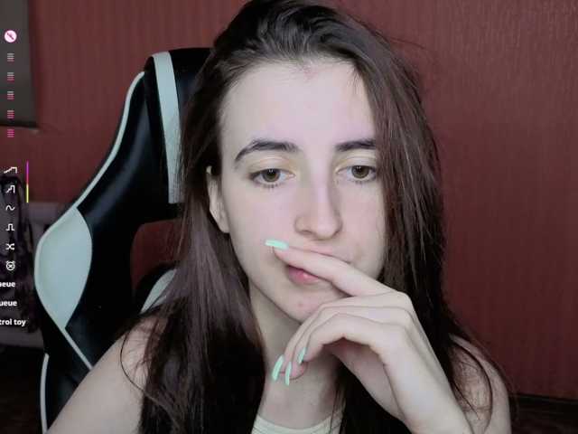 Valeritiiio live cam on BongaCams