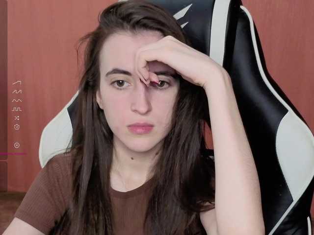 Valeritiiio's BongaCams show and profile