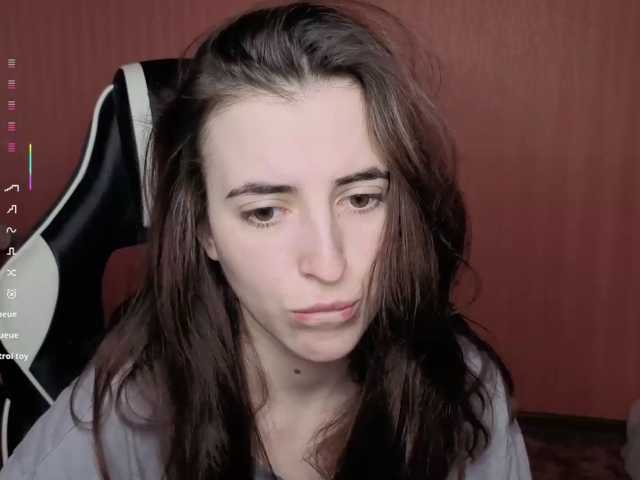 Valeritiio live cam preview