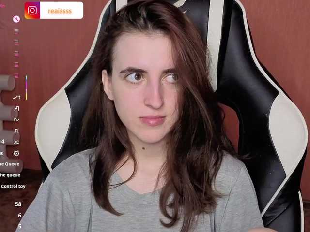 Valeritiiio live cam on BongaCams