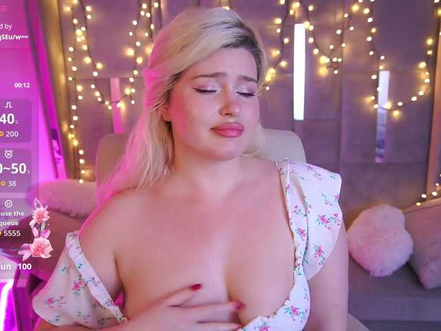 AnoraJoy live cam on BongaCams