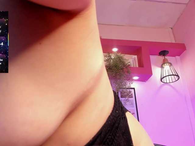 MeliissaAdams live webcam show