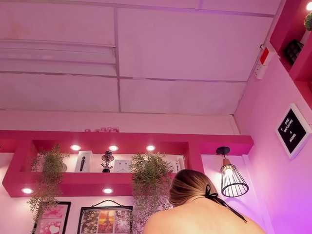 MeliissaAdams live cam on BongaCams