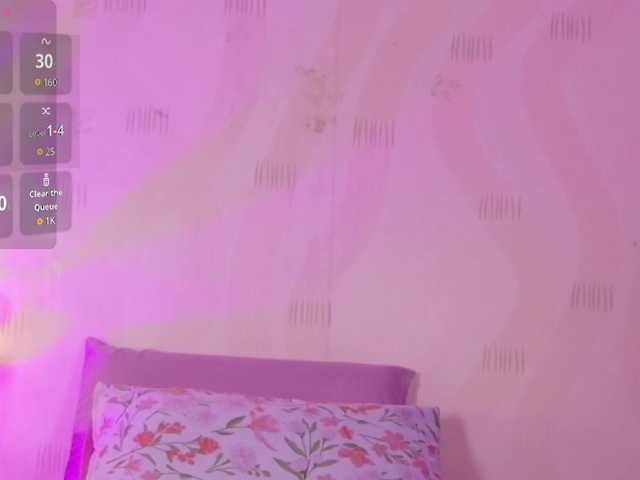 innocenthazel's BongaCams show and profile