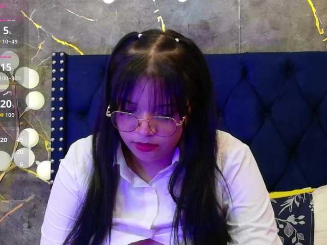innocenthazel live cam on BongaCams
