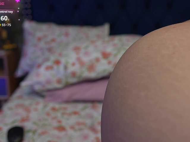 innocenthazel live cam on BongaCams