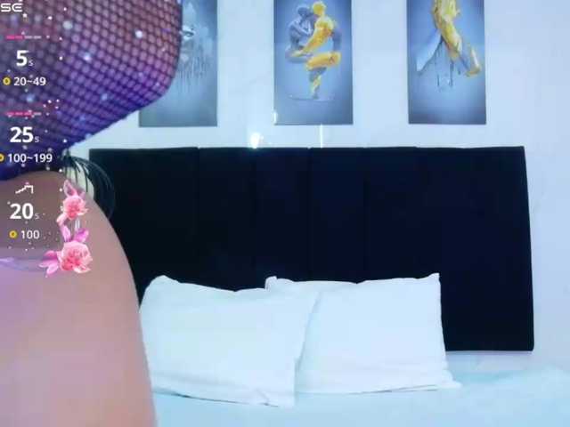 innocenthazel live cam on BongaCams