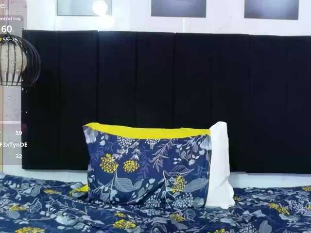 innocenthazel live cam on BongaCams