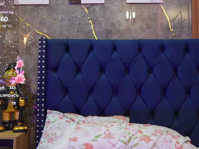 innocenthazel live cam on BongaCams