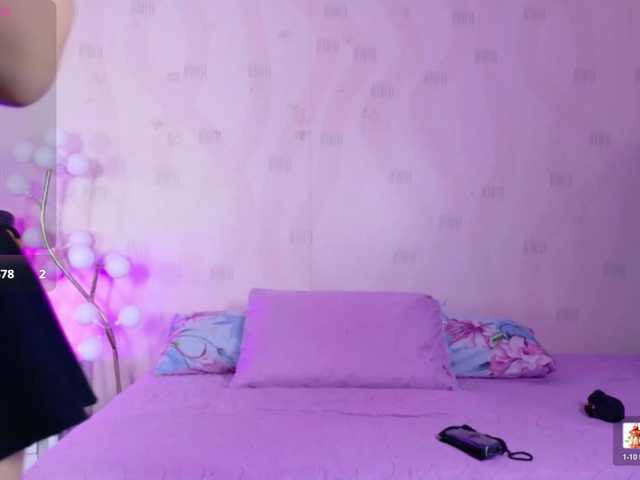 innocenthazel live cam on BongaCams