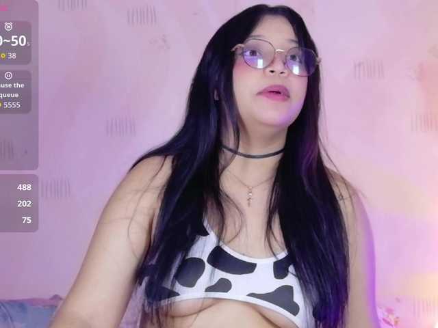 innocenthazel live cam on BongaCams
