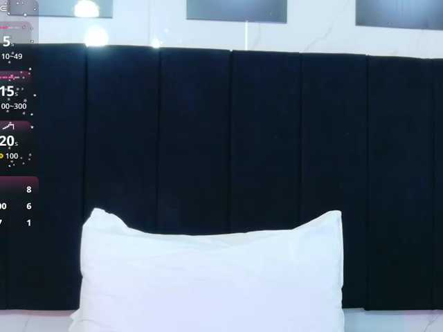 innocenthazel live cam on BongaCams