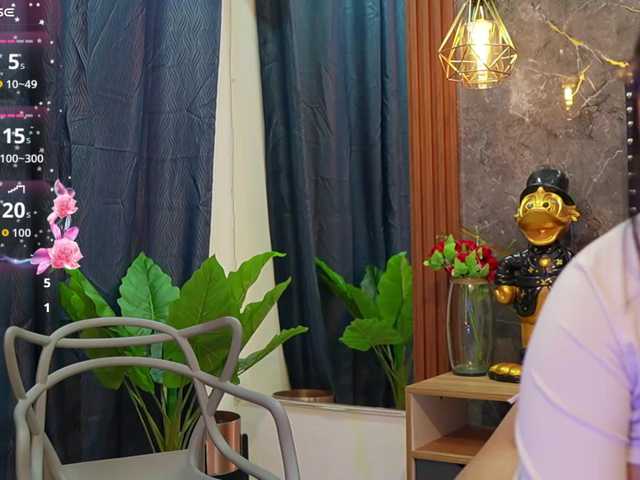 innocenthazel live cam on BongaCams