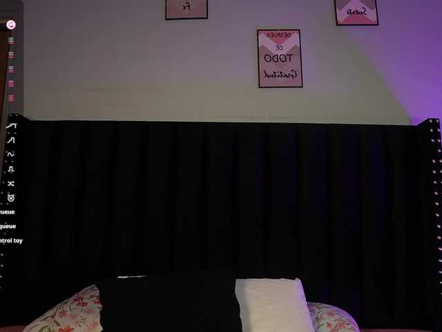 innocenthazel live cam on BongaCams