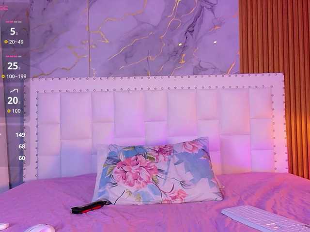 innocenthazel's BongaCams show and profile