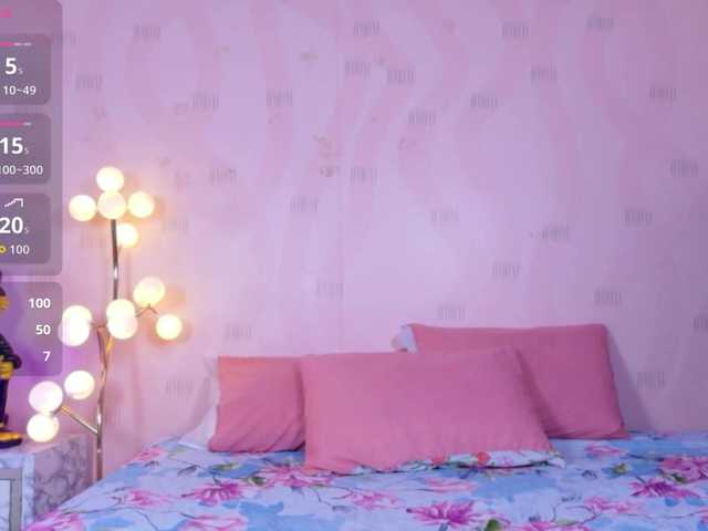 innocenthazel live cam on BongaCams