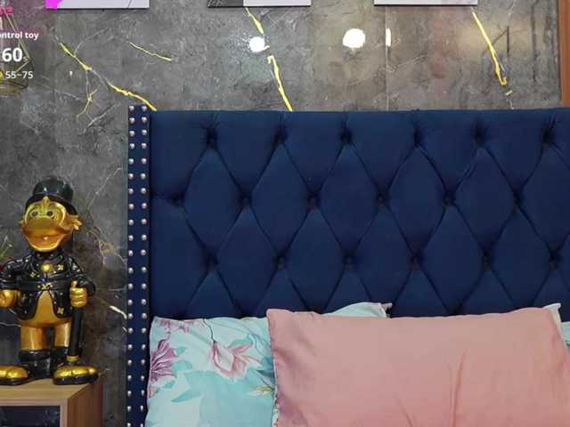 innocenthazel live cam on BongaCams