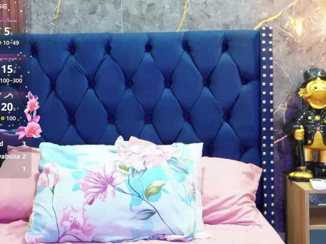 innocenthazel live cam on BongaCams