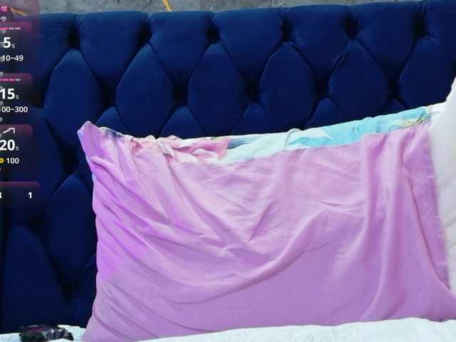 innocenthazel live webcam show