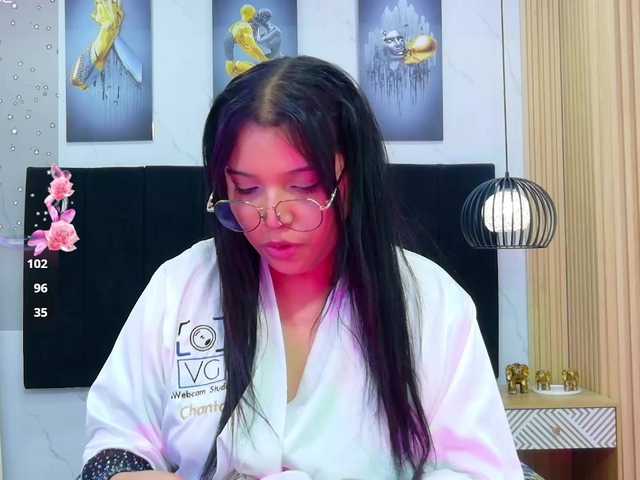 innocenthazel live cam on BongaCams
