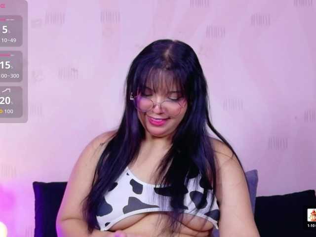 innocenthazel live cam on BongaCams