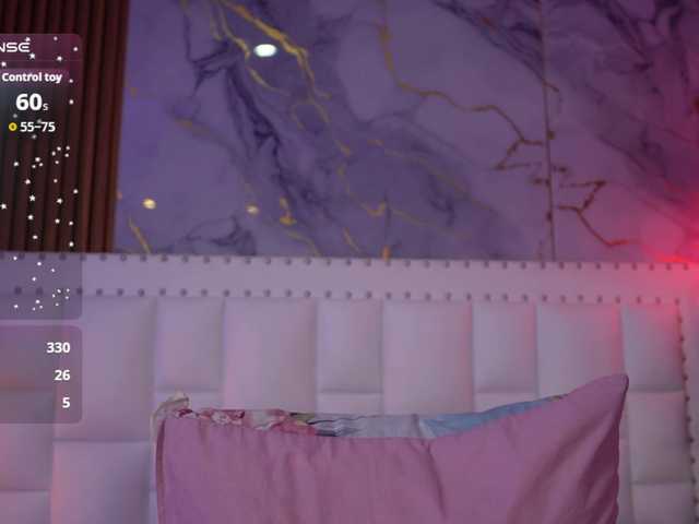 innocenthazel live cam on BongaCams