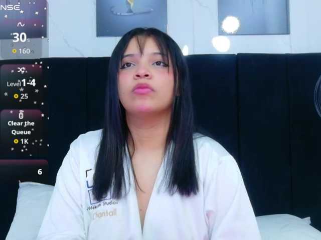 innocenthazel live cam on BongaCams