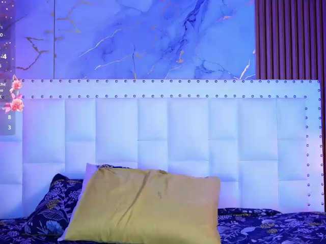 innocenthazel live cam on BongaCams