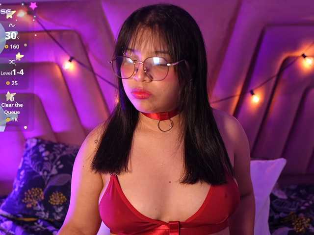 le modèle innocenthazel est en webcam porno dans un show sur le site bongacams, il possède les tags suivants: Latino/Hispanic,Brunette,Shaved