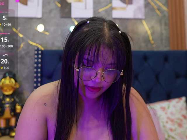 innocenthazel live cam on BongaCams