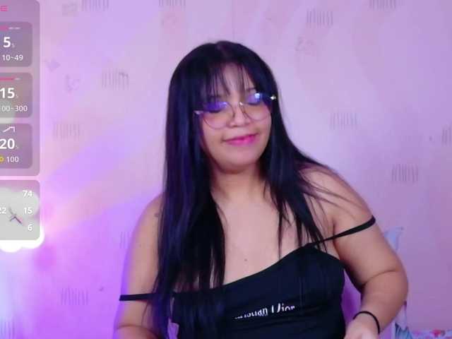 innocenthazel live cam on BongaCams