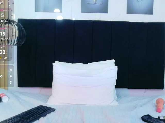 innocenthazel live cam on BongaCams