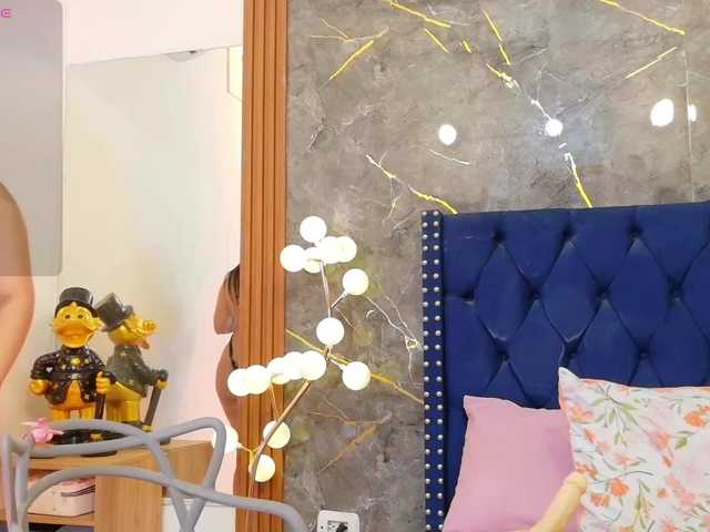 innocenthazel live cam on BongaCams