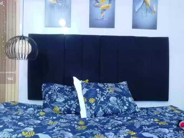 innocenthazel live cam on BongaCams