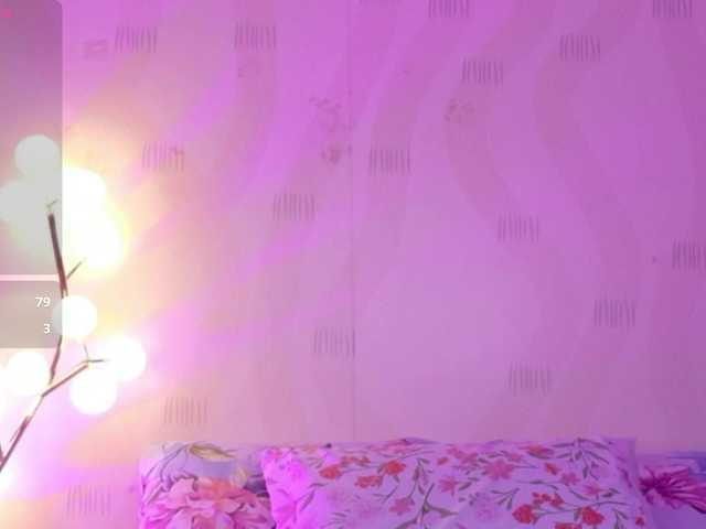 innocenthazel live cam on BongaCams