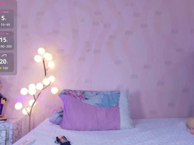 innocenthazel live cam on BongaCams