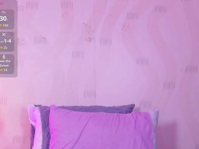 innocenthazel live cam on BongaCams
