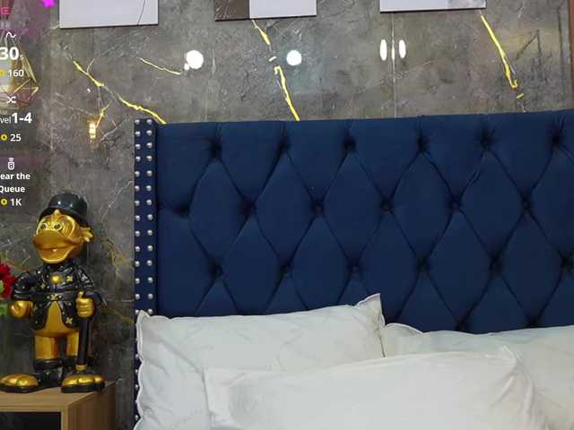 innocenthazel live cam on BongaCams