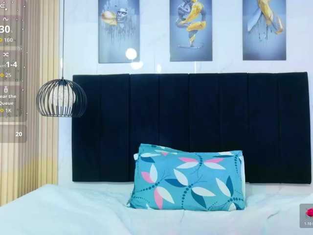 innocenthazel live cam on BongaCams