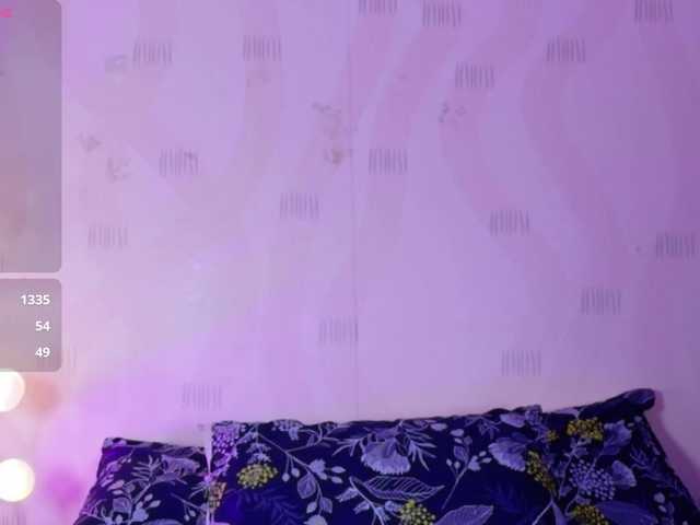 innocenthazel live cam on BongaCams