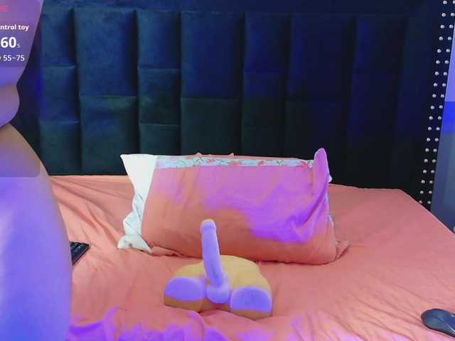 innocenthazel live cam on BongaCams