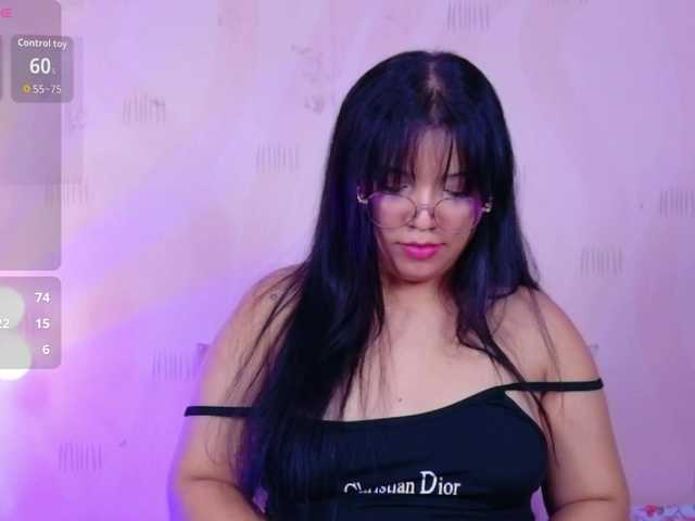 innocenthazel live cam on BongaCams