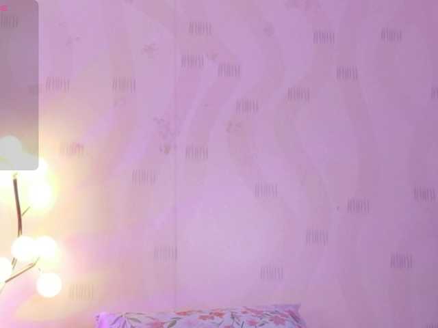 innocenthazel live cam on BongaCams