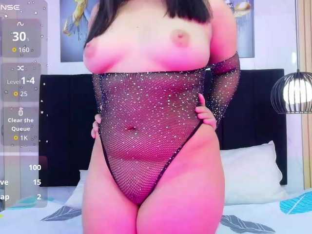innocenthazel live cam on BongaCams