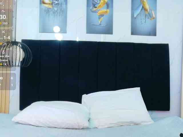 innocenthazel's webcam live show