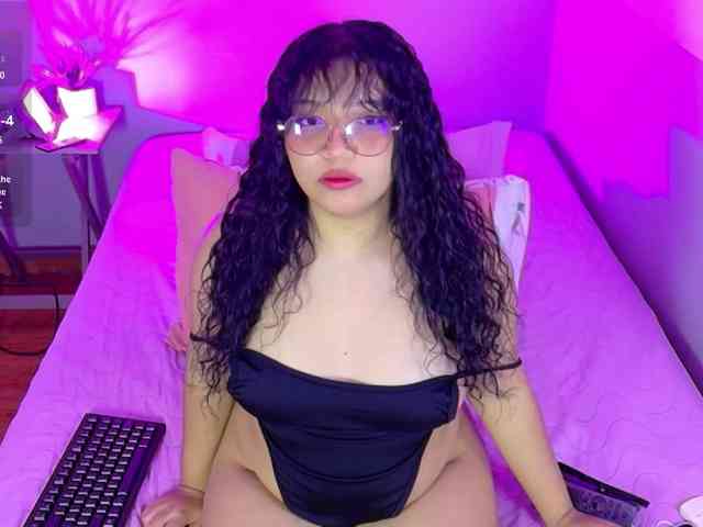 innocenthazel webcam